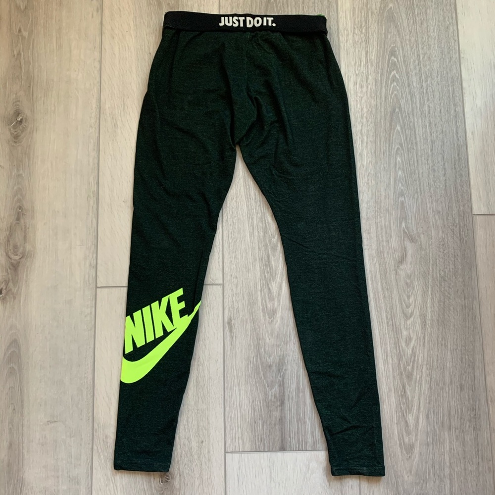 Nike Women’s Leggings